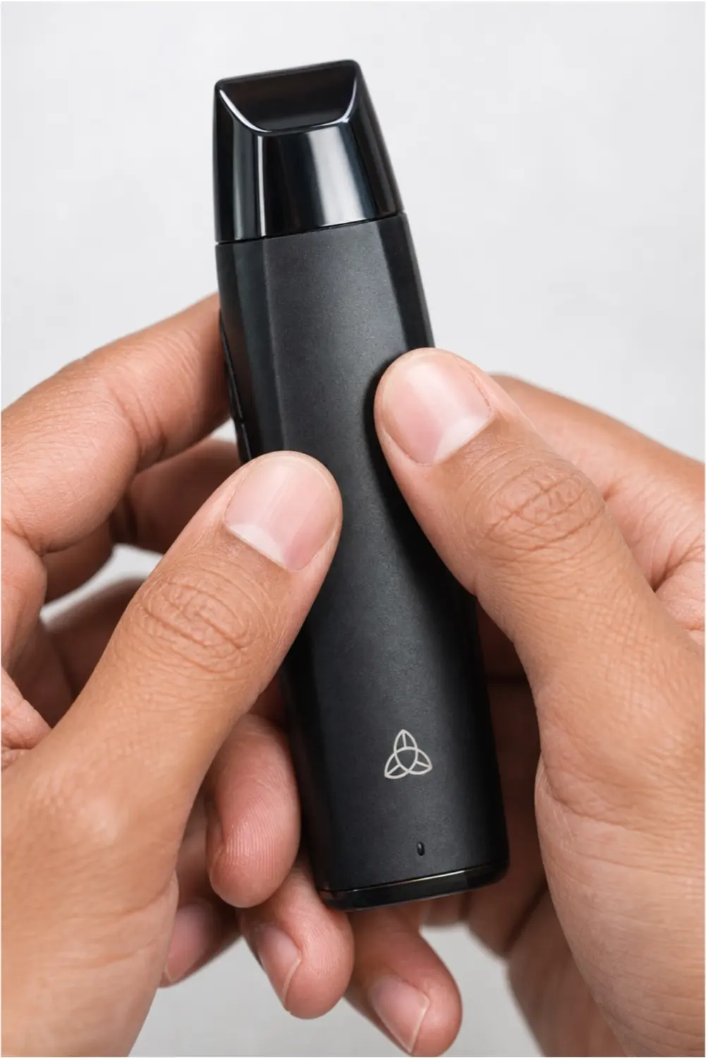 Elite II device detail on a clean clinical surface